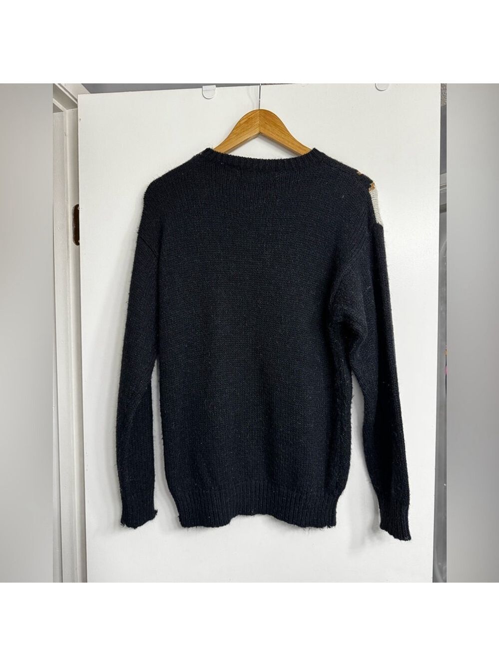 Vintage Bay Club Metallic Cat Sweater Black Gold Knit Novelty Pullover Small - Picture 7 of 9